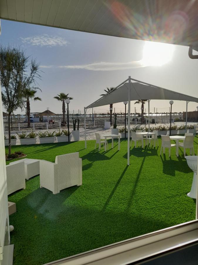 Aurora Beach & Suite Margherita Di Savoia Exteriör bild
